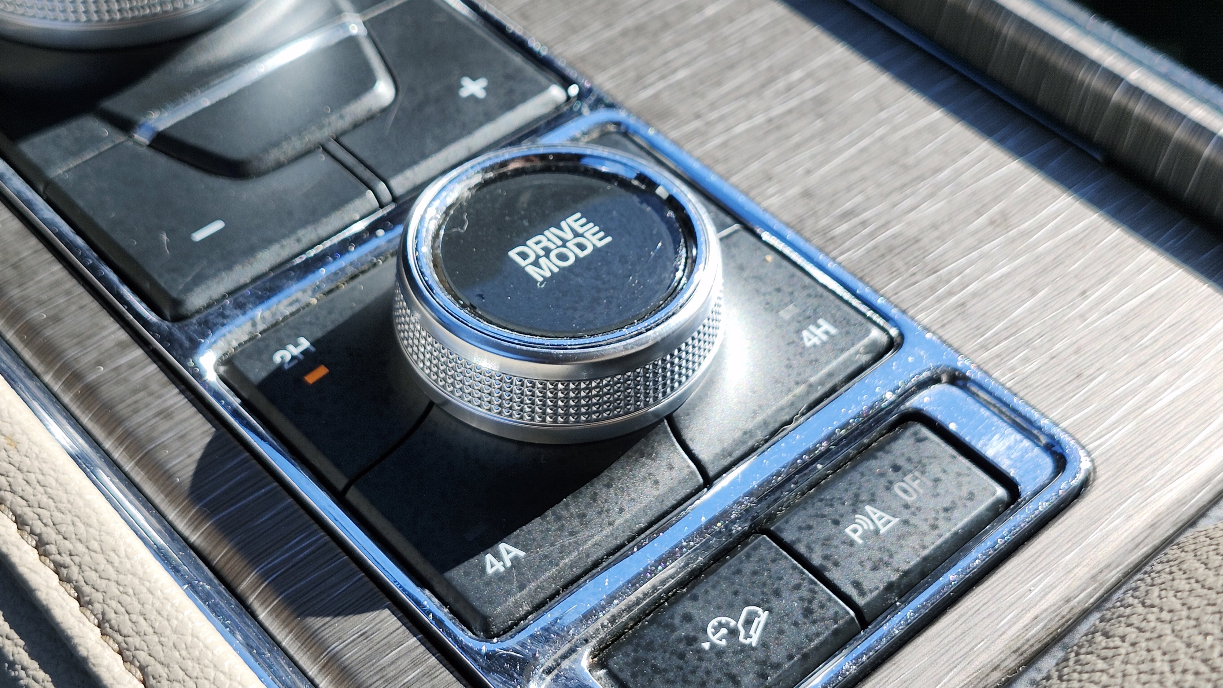 Used 2023 Ford Expedition Limited image 36