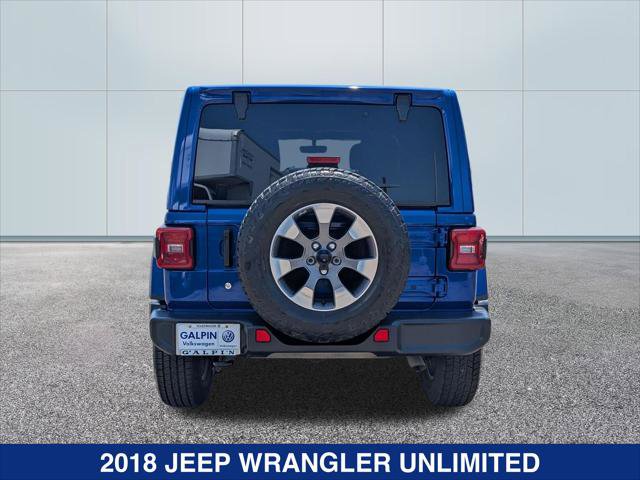 Used 2018 Jeep Wrangler Unlimited Sahara w/ Uconnect 4C Nav & Sound Group AWD/4WD image 4