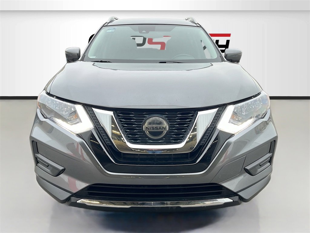 Used 2020 Nissan Rogue SV w/ Premium Package image 2