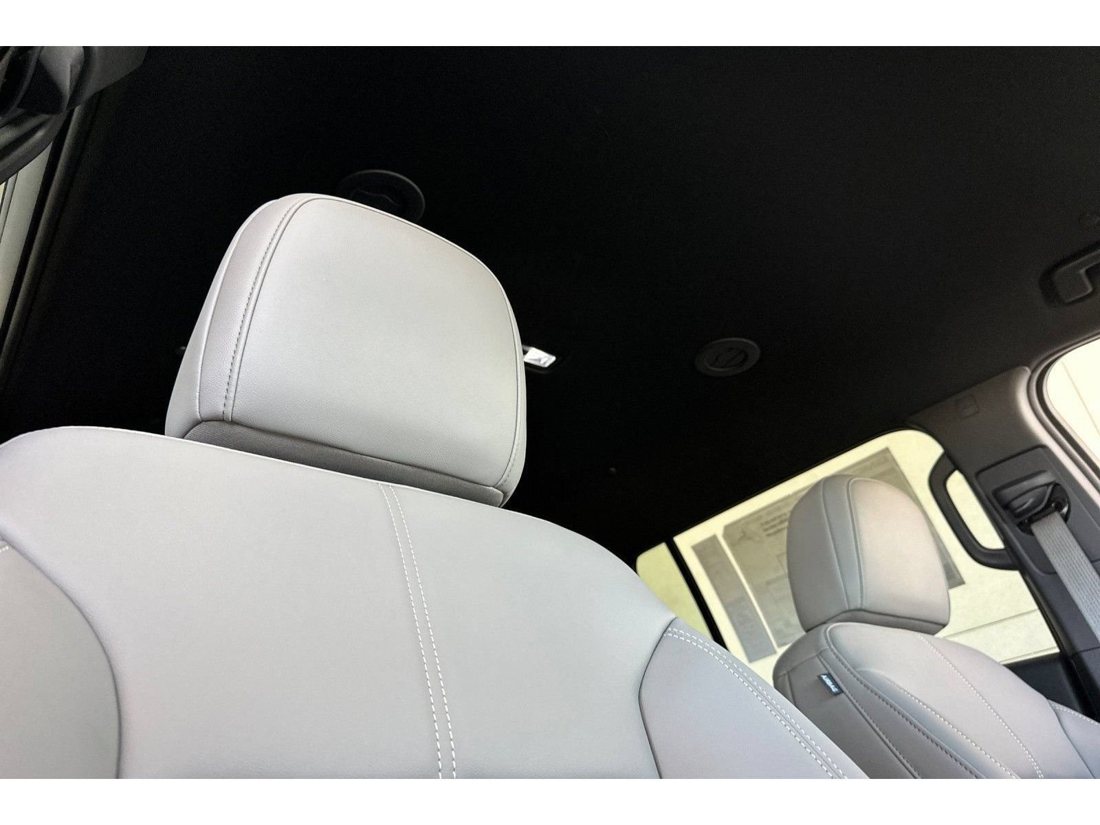 New 2025 GMC Acadia Elevation w/ Super Cruise Package FWD image 17