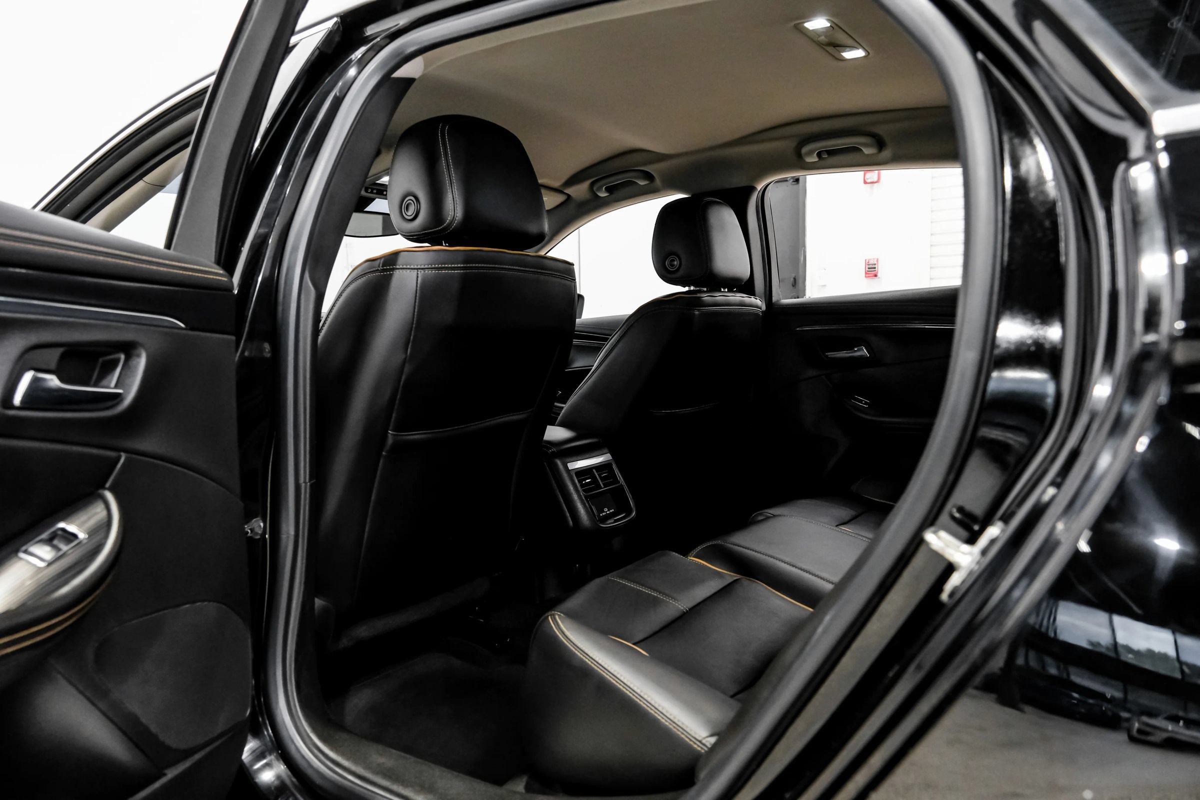 Used 2018 Chevrolet Impala Premier FWD image 46