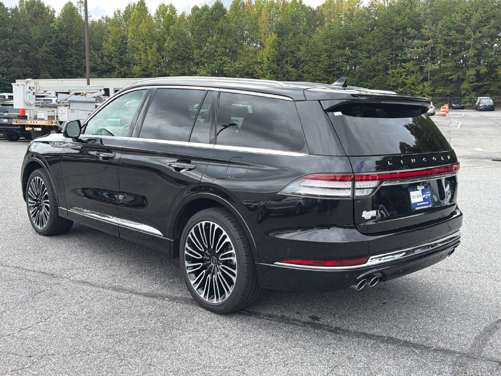 Used 2024 Lincoln Aviator Black Label AWD/4WD image 5