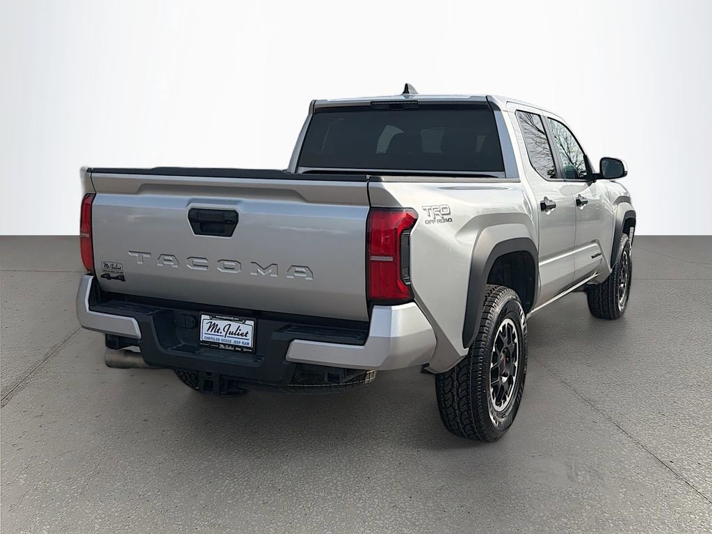 Used 2024 Toyota Tacoma TRD Off-Road image 4