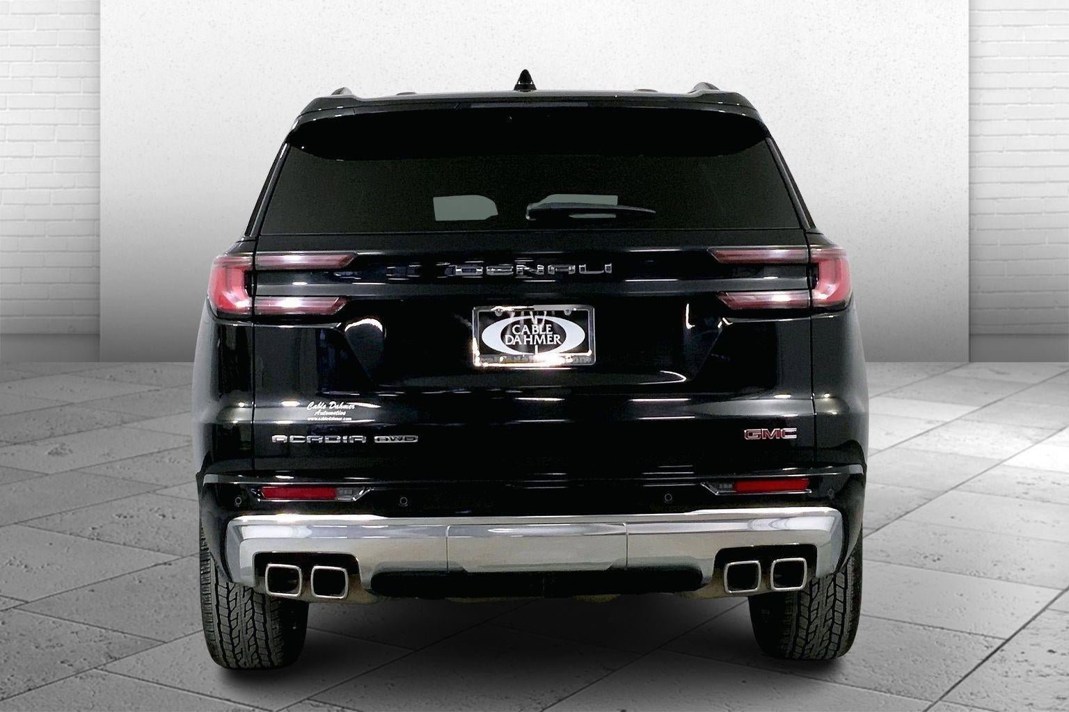 Used 2024 GMC Acadia Denali w/ Super Cruise Package image 3