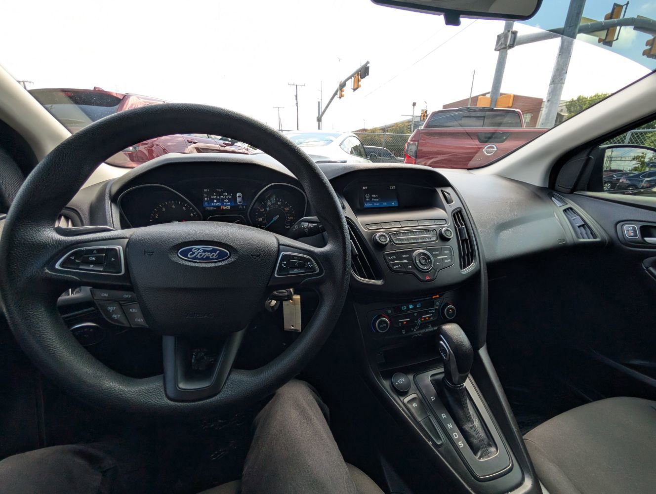 Used 2018 Ford Focus SE image 21