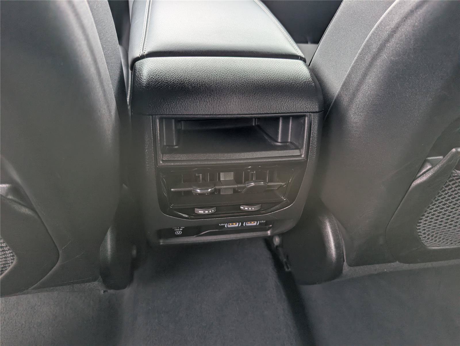Used 2023 Jeep Grand Cherokee Altitude AWD/4WD image 20