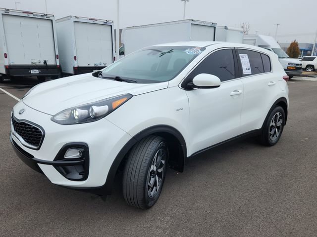 Used 2022 Kia Sportage LX image 3