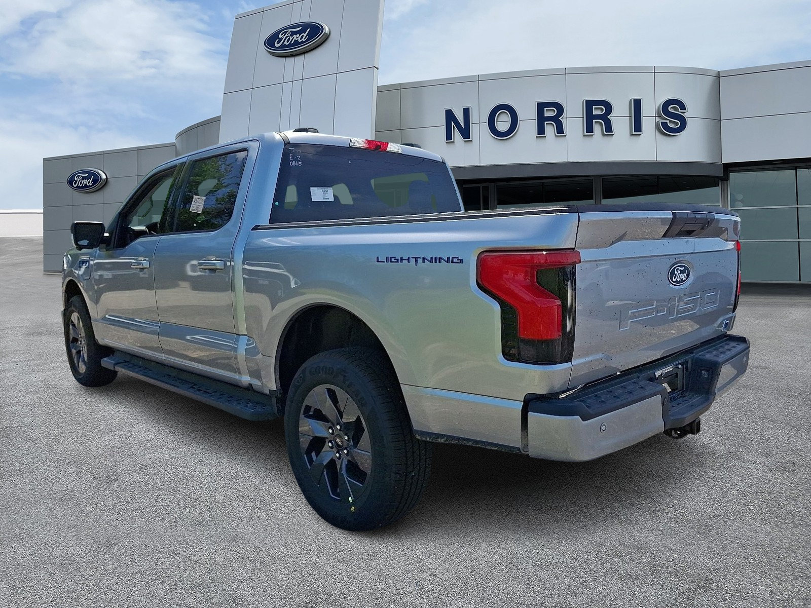 New 2025 Ford F150 Lightning Flash AWD/4WD image 3