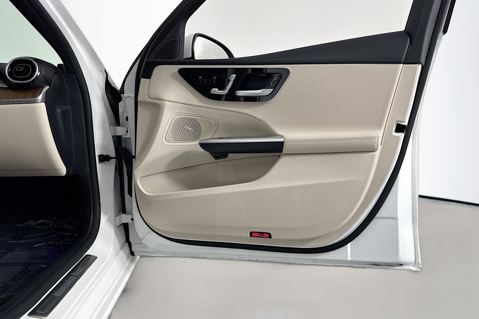 Certified 2024 Mercedes-Benz C 300 Sedan image 25