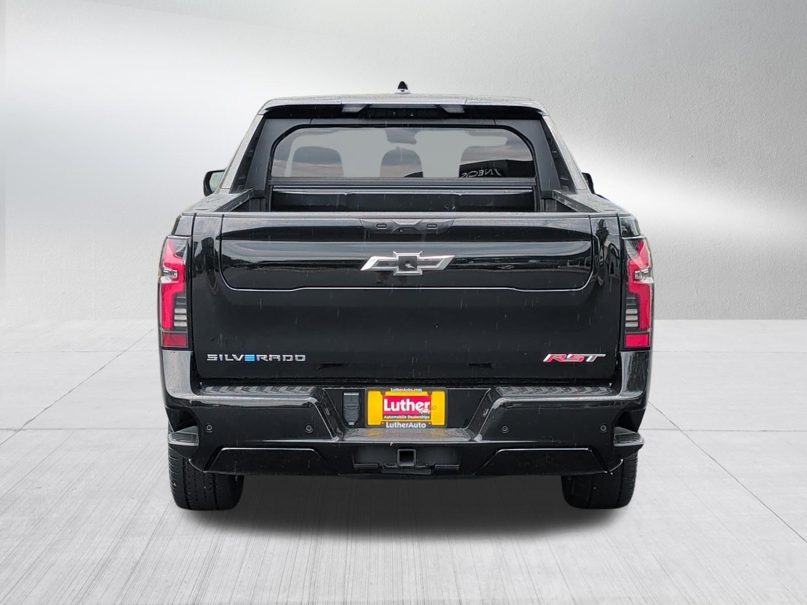 Used 2024 Chevrolet Silverado EV RST AWD/4WD image 6