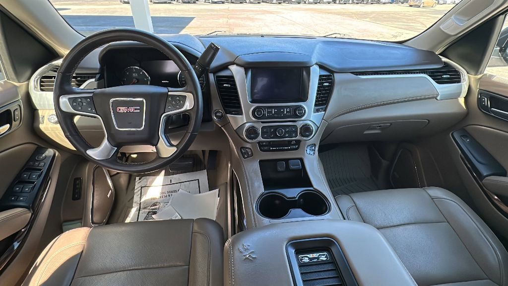Used 2017 GMC Yukon SLT w/ Open Road Package image 16