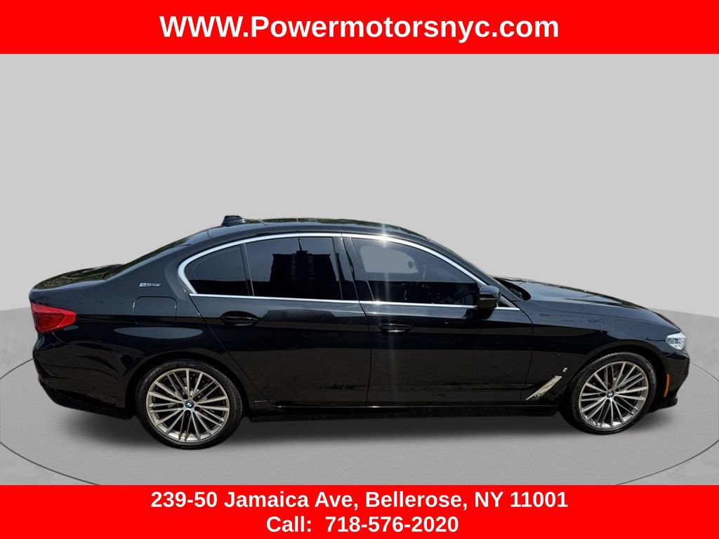 Used 2019 BMW 530e w/ Convenience Package RWD image 6
