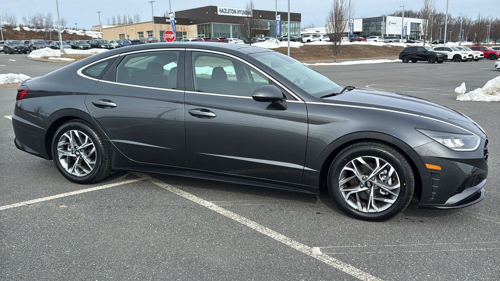 Certified 2022 Hyundai Sonata SEL w/ Convenience Package image 3