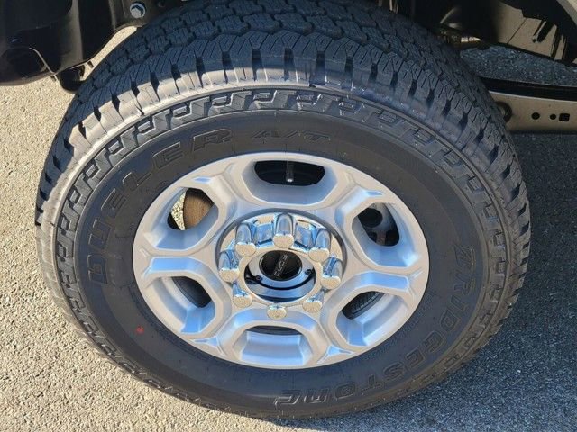 New 2026 Ford F250 XLT w/ FX4 Off-Road Package image 5