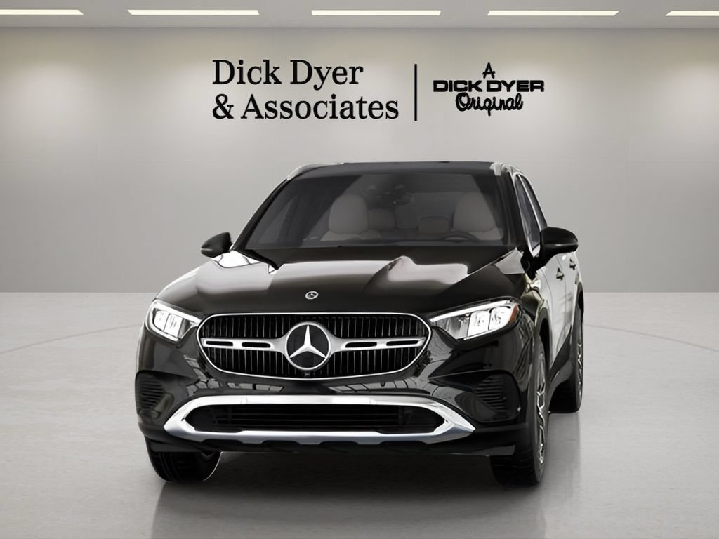Used 2026 Mercedes-Benz GLC 300 image 37