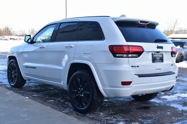 Used 2018 Jeep Grand Cherokee Altitude image 10