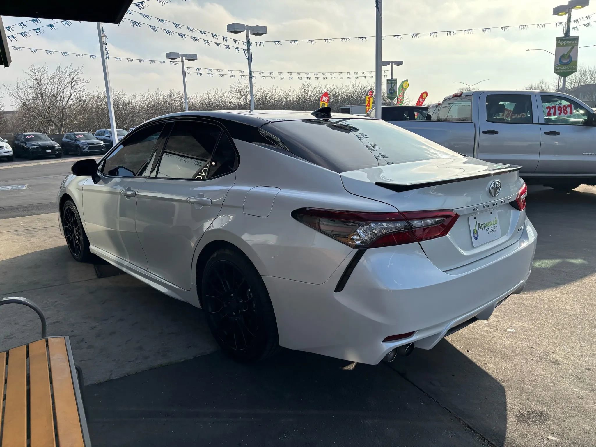 Used 2021 Toyota Camry XSE image 5