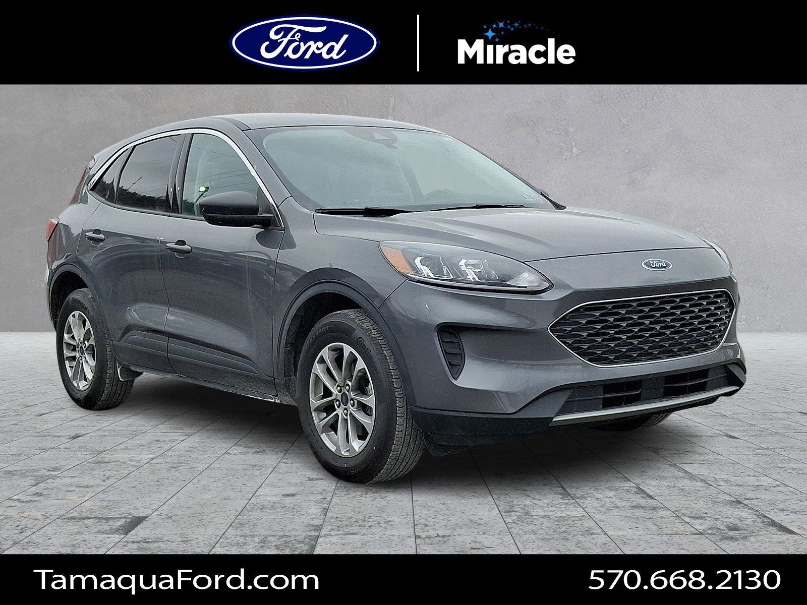 Used 2022 Ford Escape SE image 1