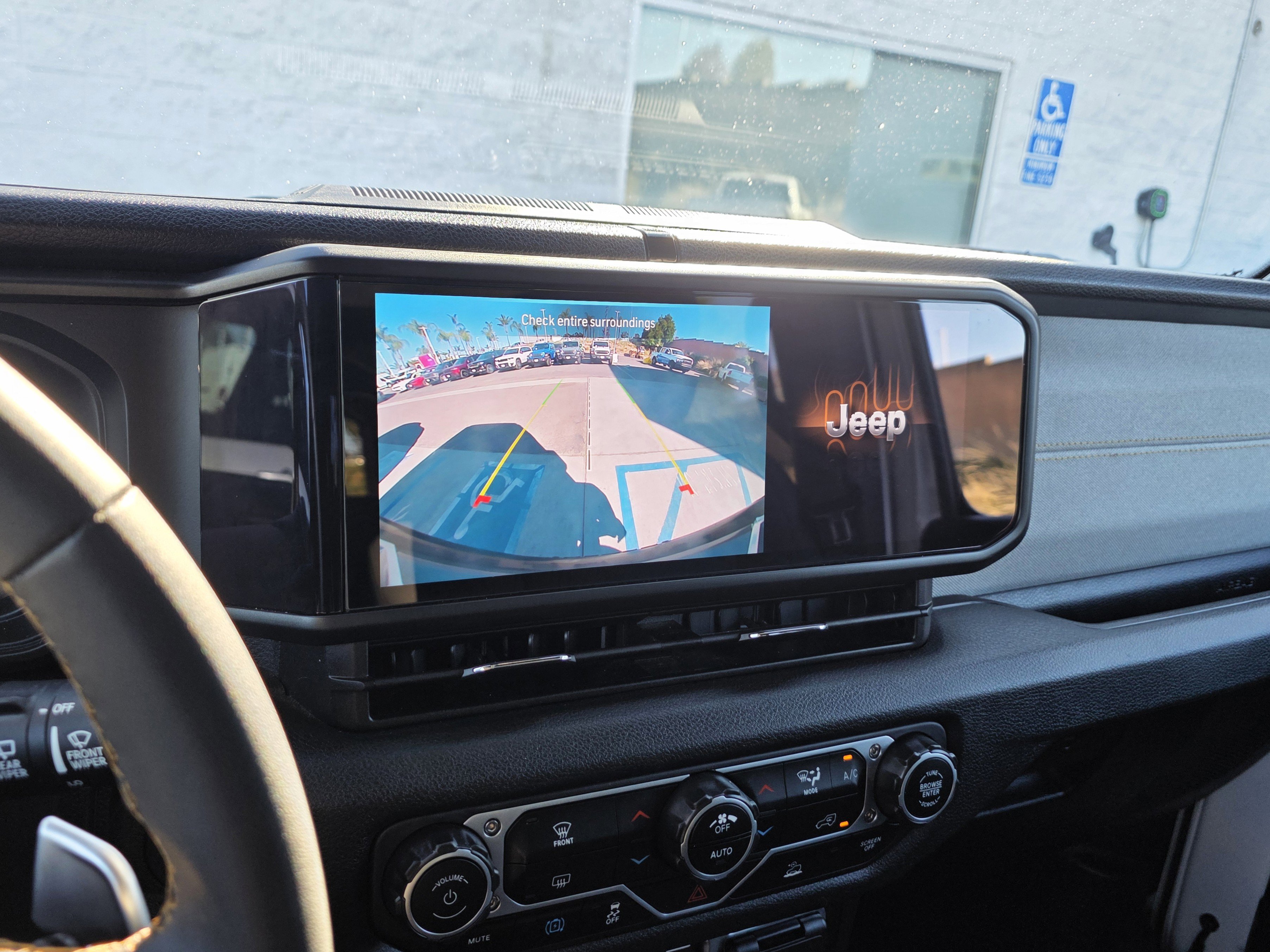 Used 2024 Jeep Wrangler Sport S image 16