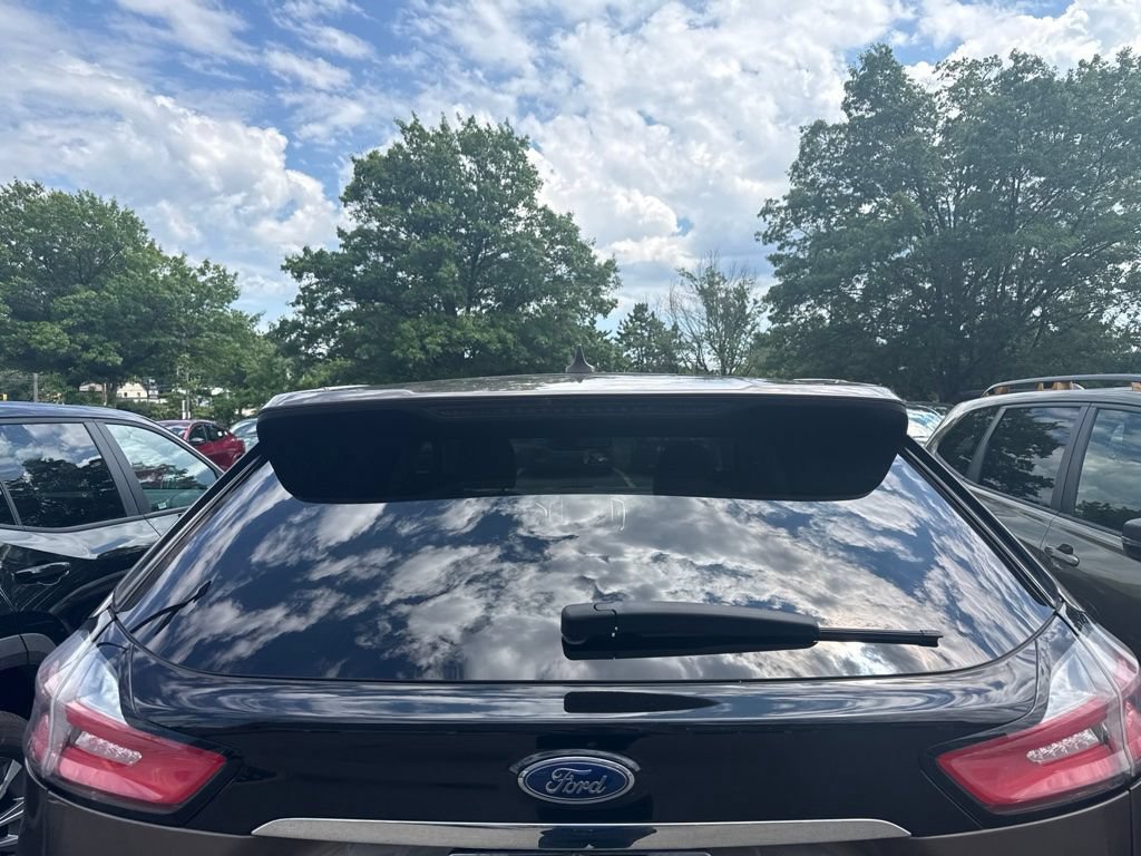 Used 2019 Ford Edge Titanium w/ Equipment Group 301A AWD/4WD image 7