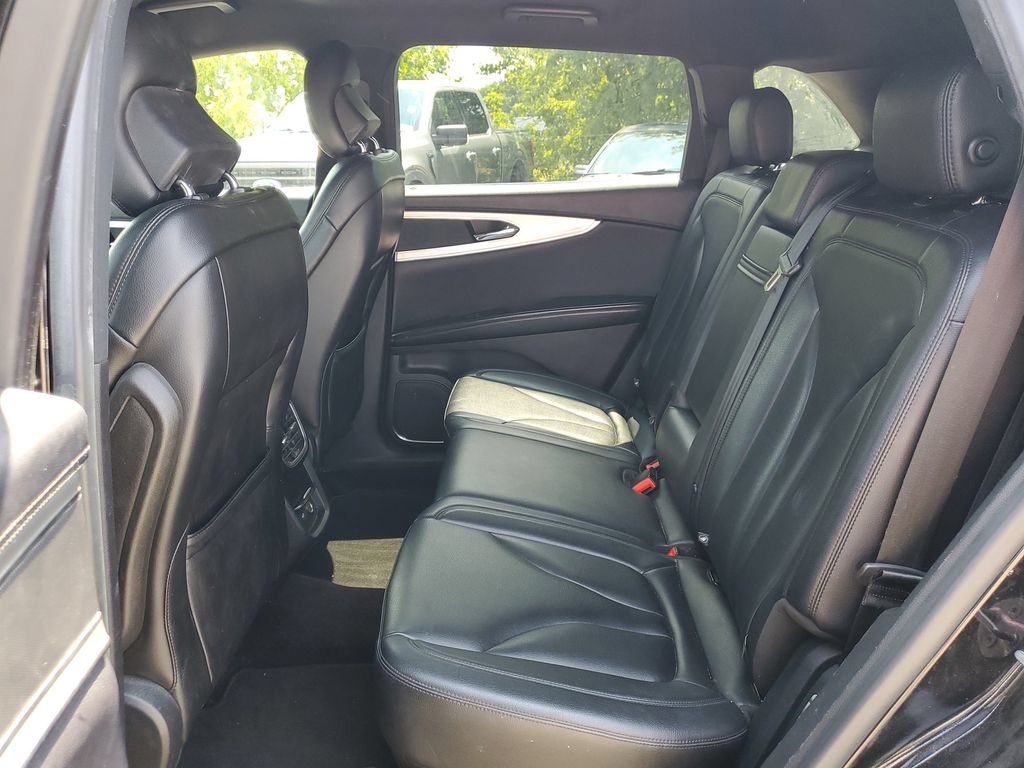 Used 2016 Lincoln MKX Premiere FWD image 11