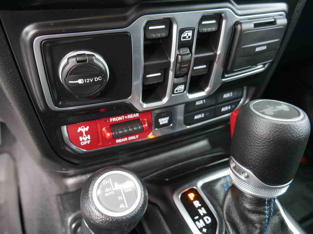 Certified 2021 Jeep Wrangler Unlimited Rubicon 4xe w/ Cold Weather Group image 32