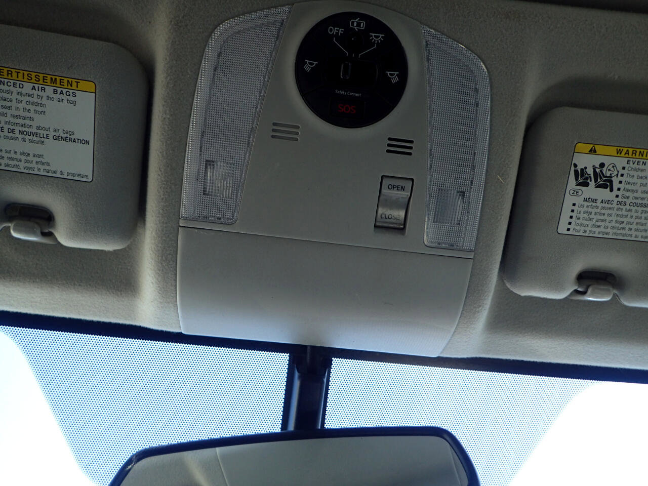 Used 2013 Toyota Prius Four w/ Deluxe Solar Roof Pkg FWD image 22