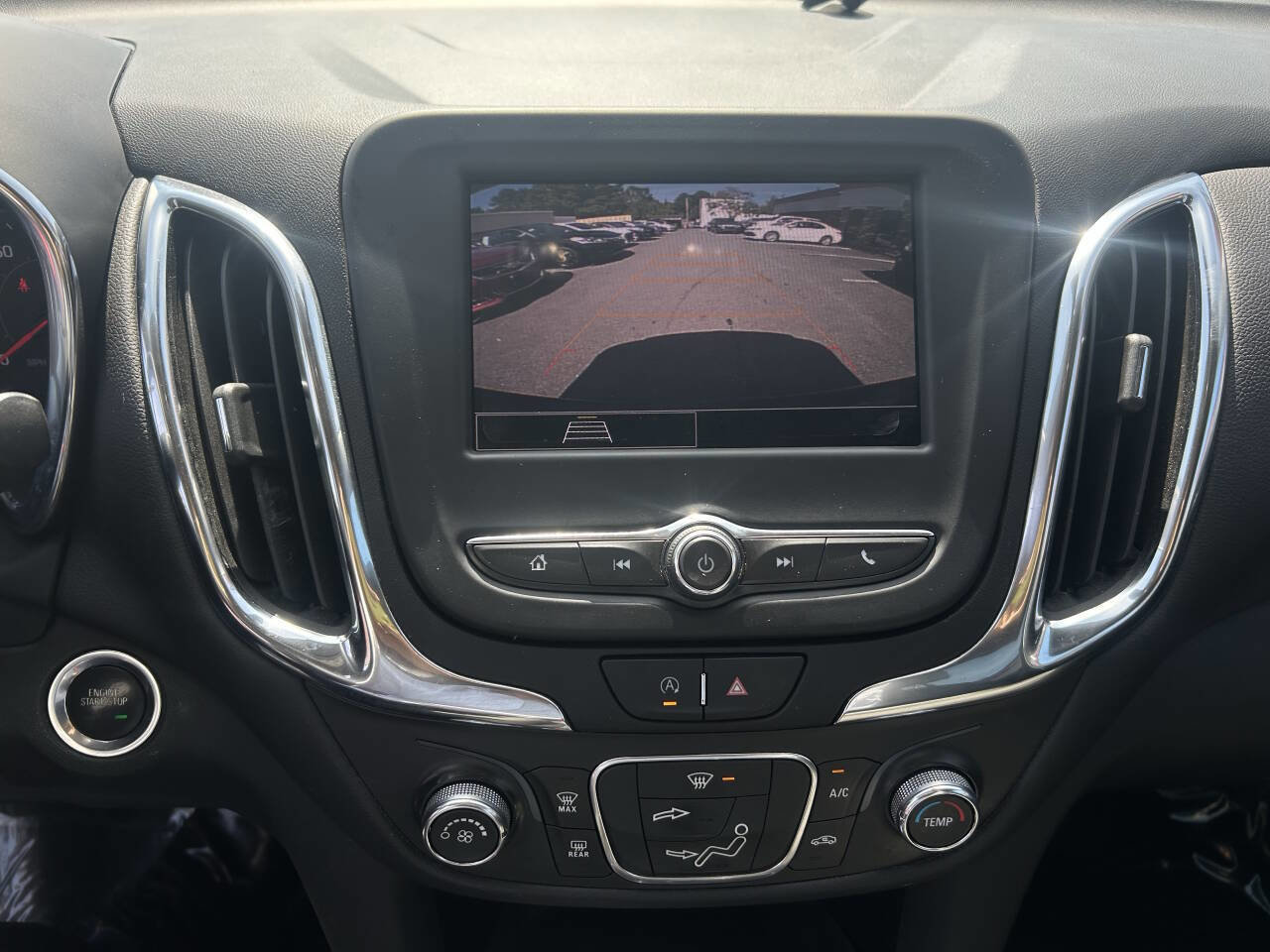 Used 2022 Chevrolet Equinox LT image 12