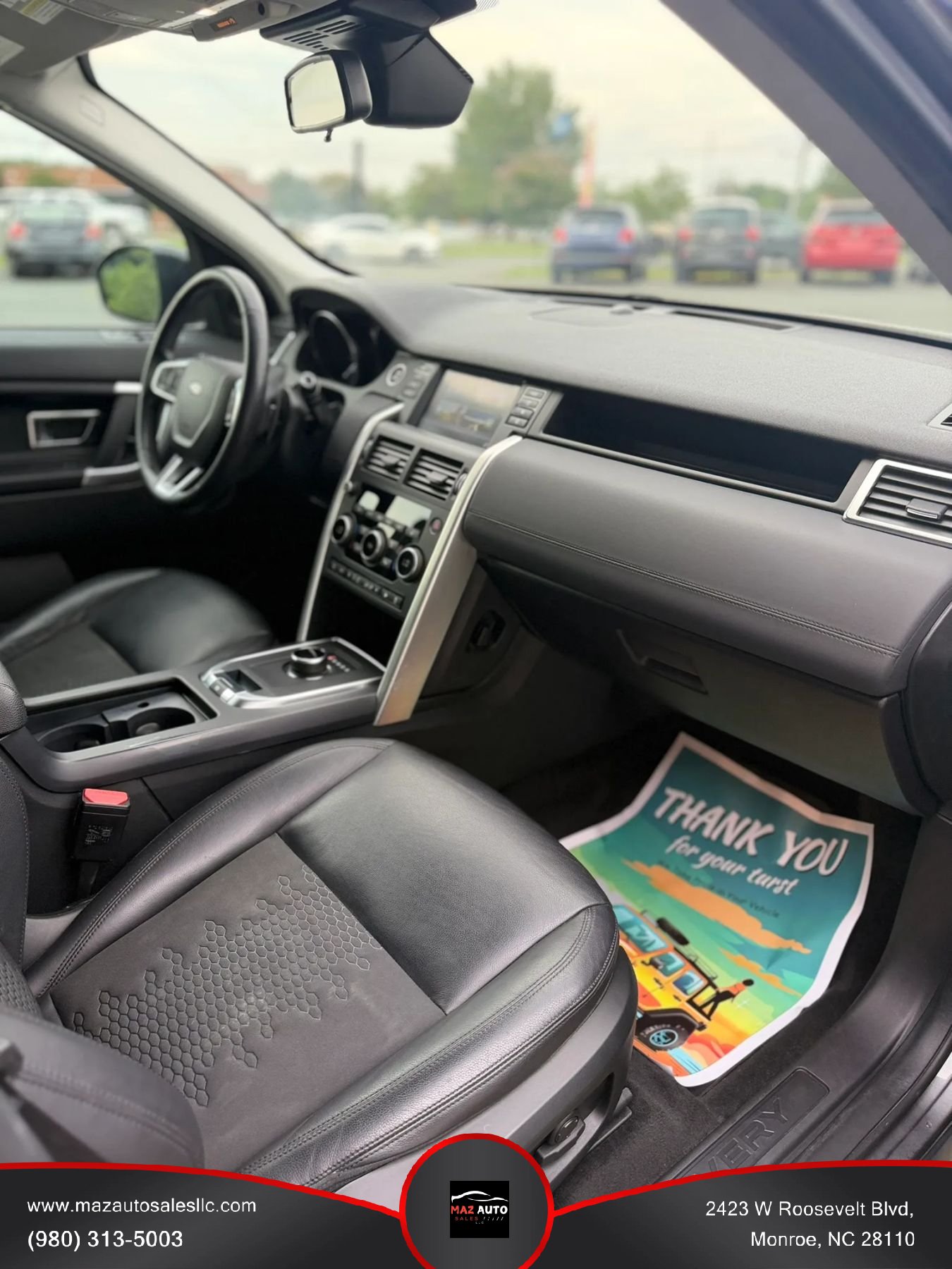 Used 2018 Land Rover Discovery Sport SE AWD/4WD image 18