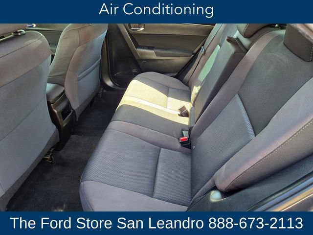 Used 2017 Toyota Corolla LE image 13