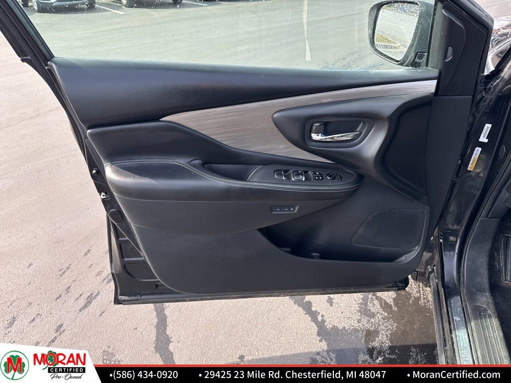 Used 2017 Nissan Murano AWD image 9