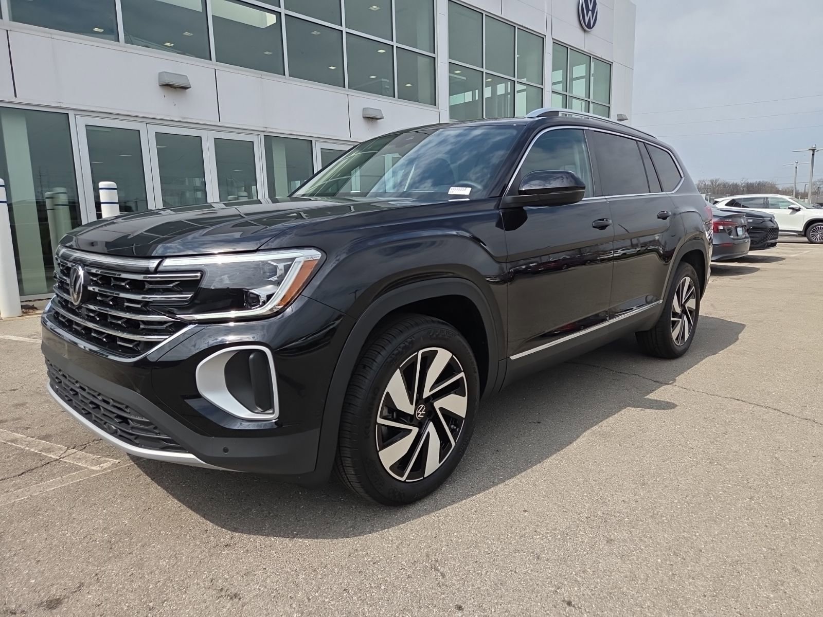 New 2026 Volkswagen Atlas SEL image 12
