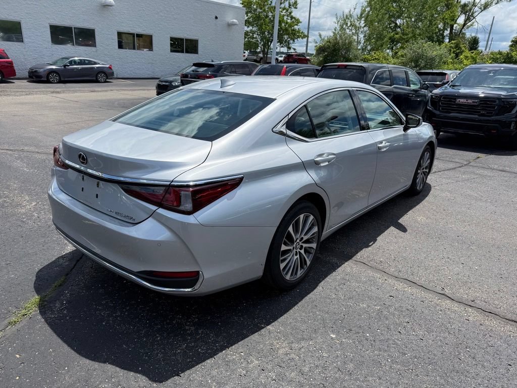 Used 2021 Lexus ES 250 w/ Premium Package AWD/4WD image 3