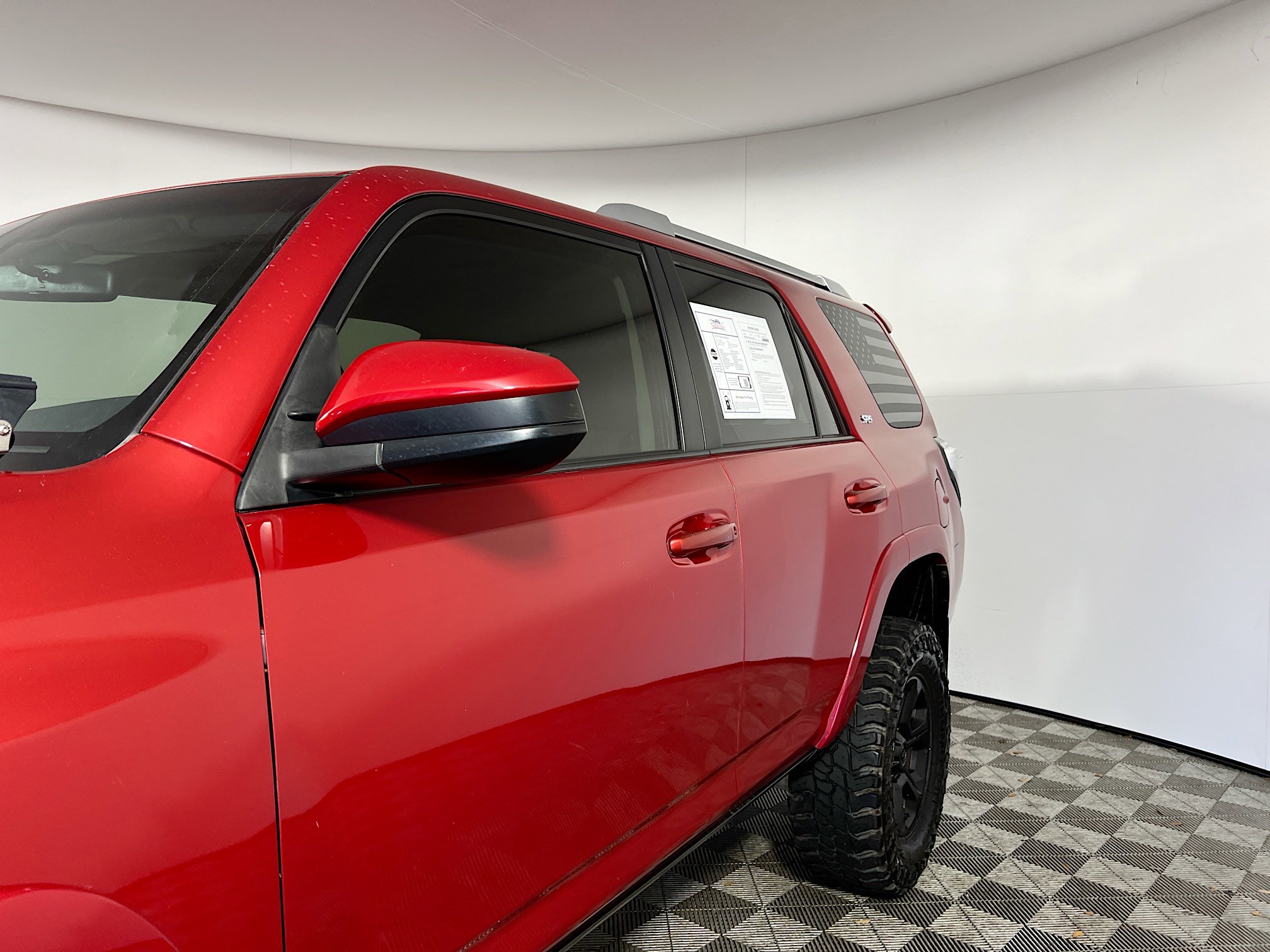 Used 2018 Toyota 4Runner SR5 image 12