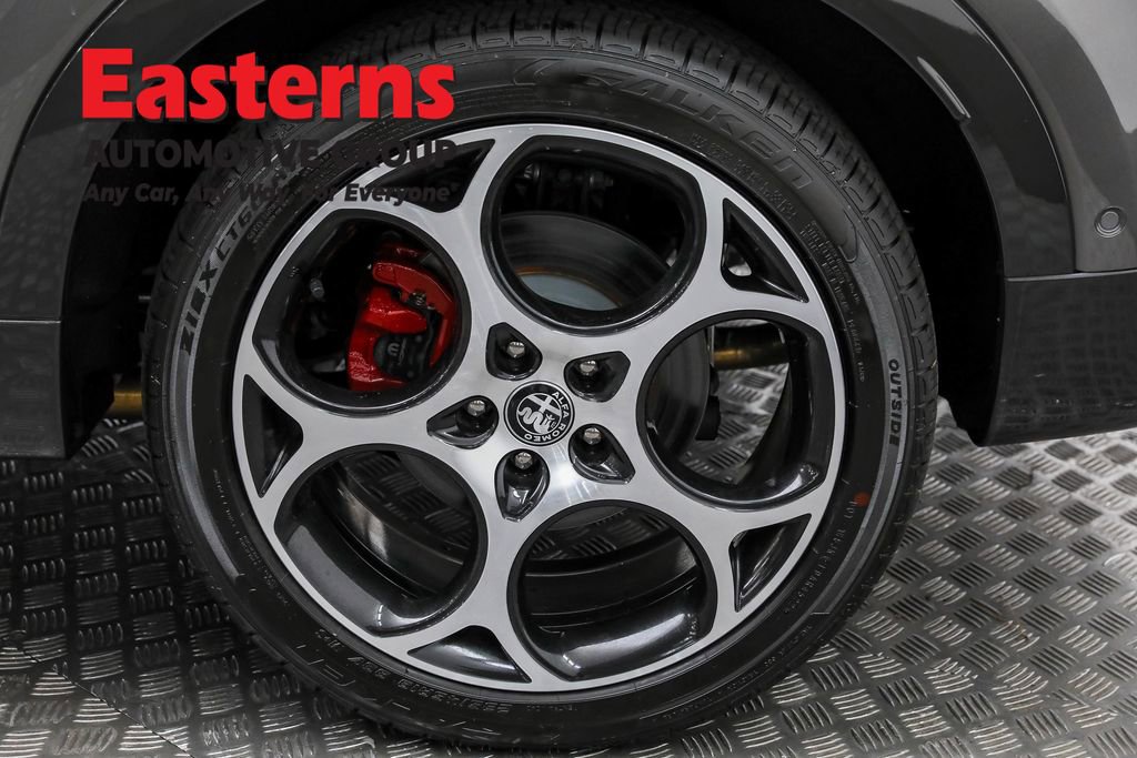 Used 2024 Alfa Romeo Tonale Veloce w/ Active Assist Package image 31