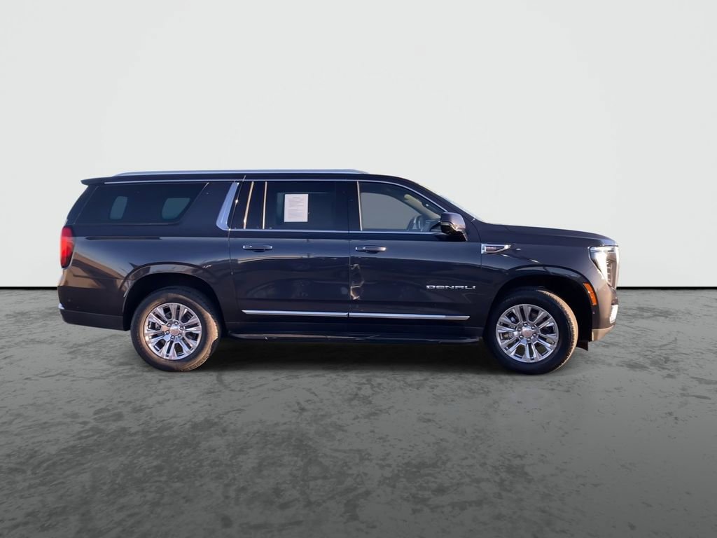 Certified 2025 GMC Yukon XL Denali image 9