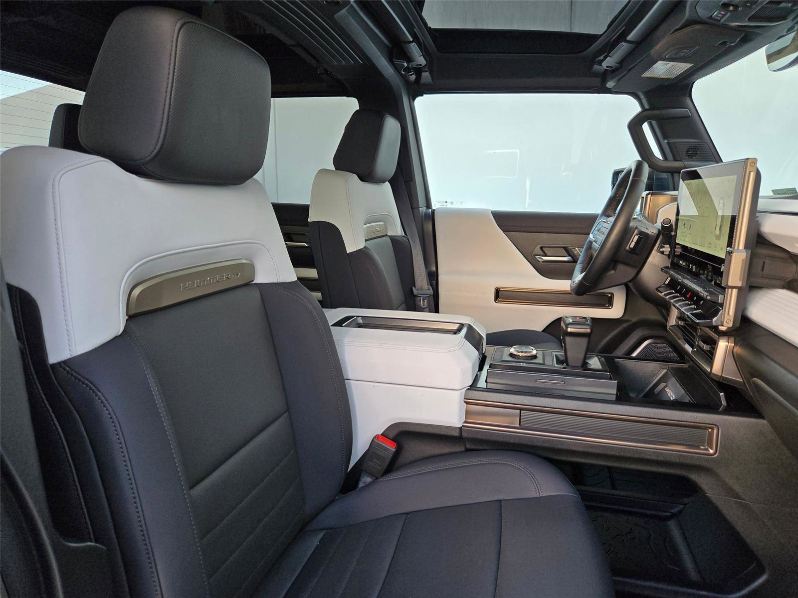 Used 2025 GMC Hummer EV 3X image 30