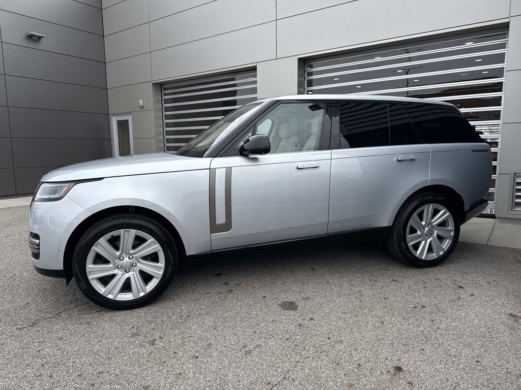 Certified 2023 Land Rover Range Rover SE AWD/4WD image 3