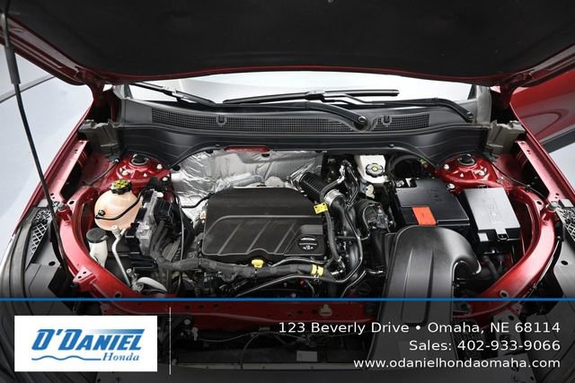 Used 2024 Chevrolet Trax RS w/ Sunroof Package FWD image 44