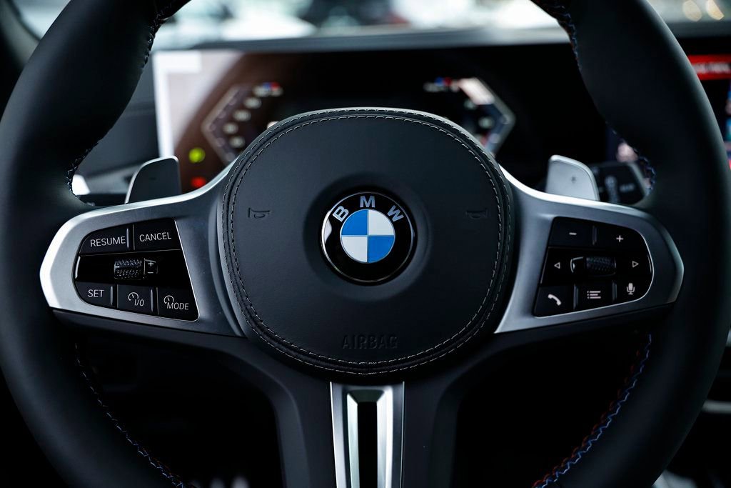 New 2026 BMW X5 M60i w/ Climate Comfort Package image 33