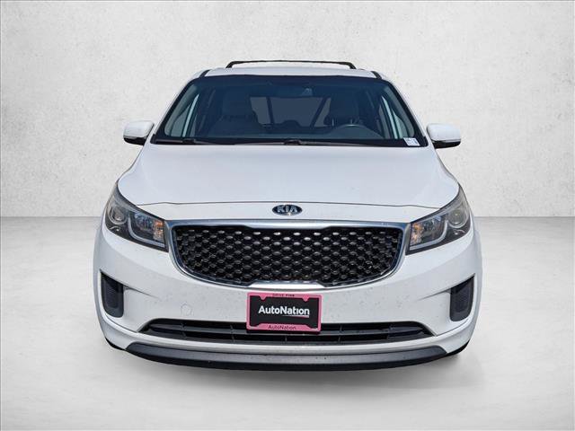 Used 2016 Kia Sedona LX w/ Option Group 020 FWD image 2