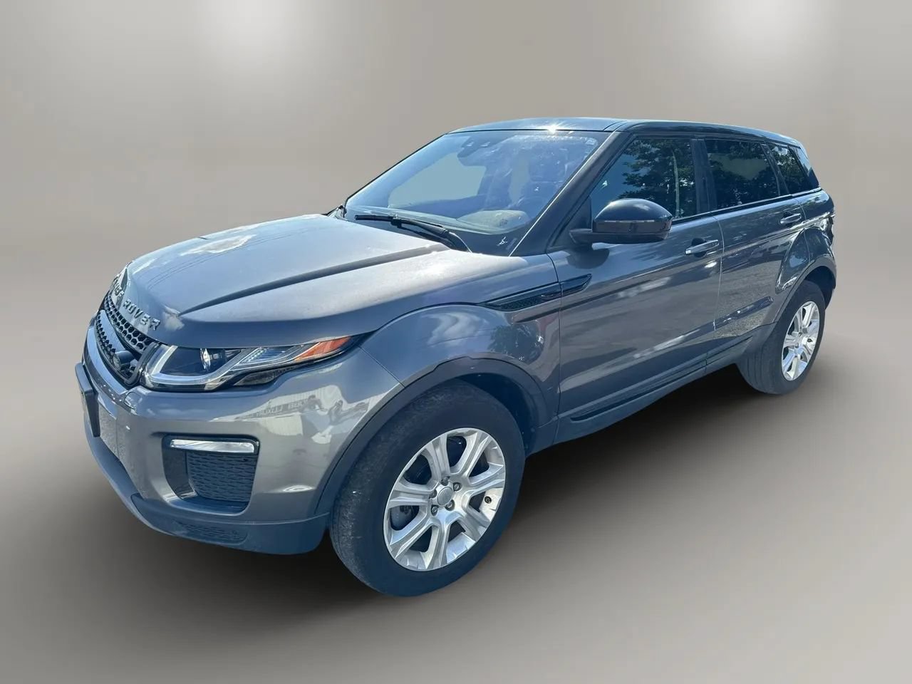 Used 2019 Land Rover Range Rover Evoque SE AWD/4WD image 7