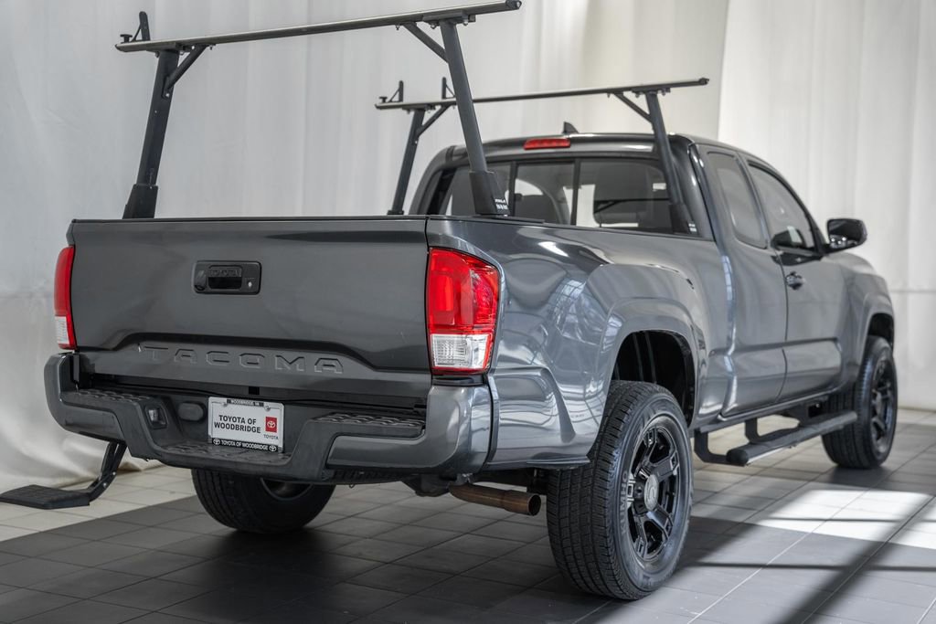 Used 2016 Toyota Tacoma SR5 image 4