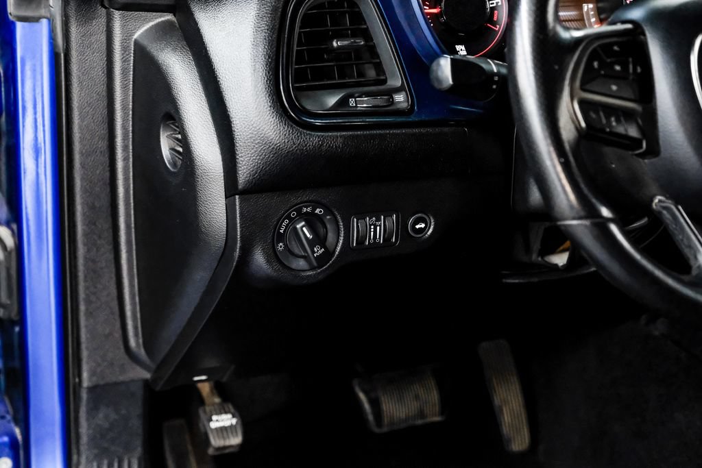 Used 2019 Dodge Challenger SXT w/ Blacktop Package RWD image 30