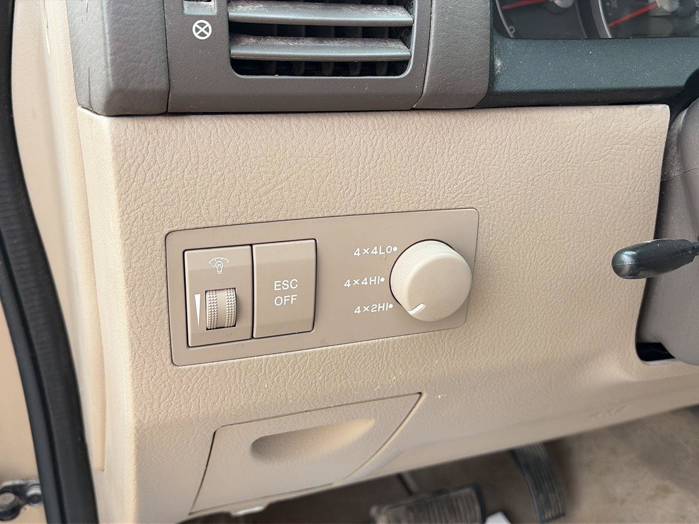 Used 2008 Kia Sorento 4WD image 18