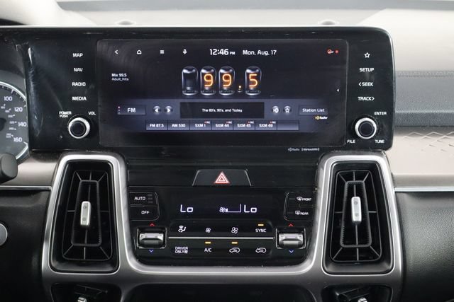 Used 2022 Kia Sorento EX w/ Panoramic Sunroof Package FWD image 28
