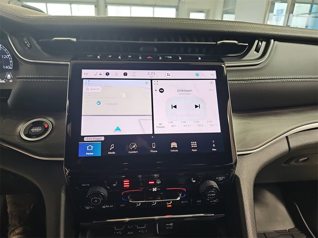 Used 2025 Jeep Grand Cherokee Limited image 26