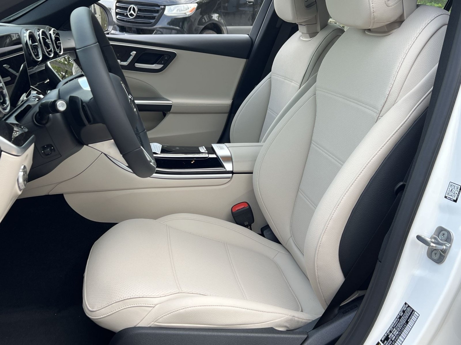 New 2026 Mercedes-Benz C 300 4MATIC Sedan image 18
