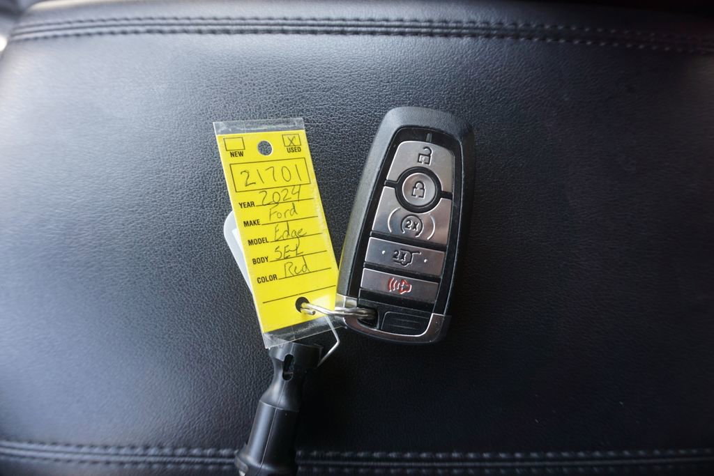 Used 2024 Ford Edge SEL w/ Convenience Package AWD/4WD image 28