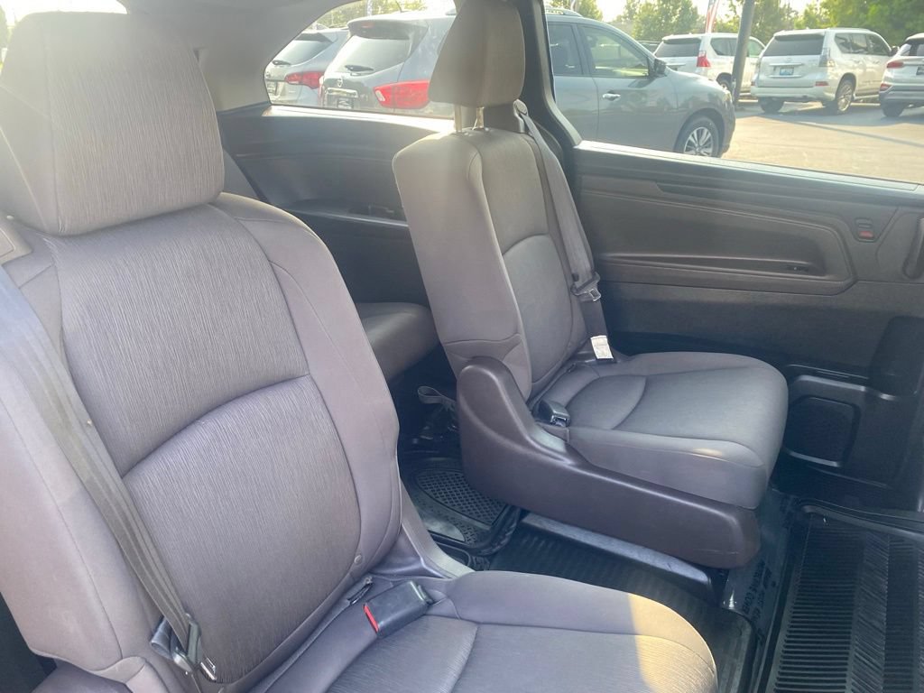 Used 2018 Honda Odyssey LX image 22